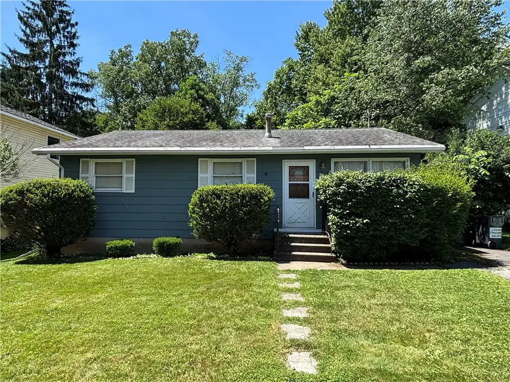 9 Gilbert Street, Oneonta