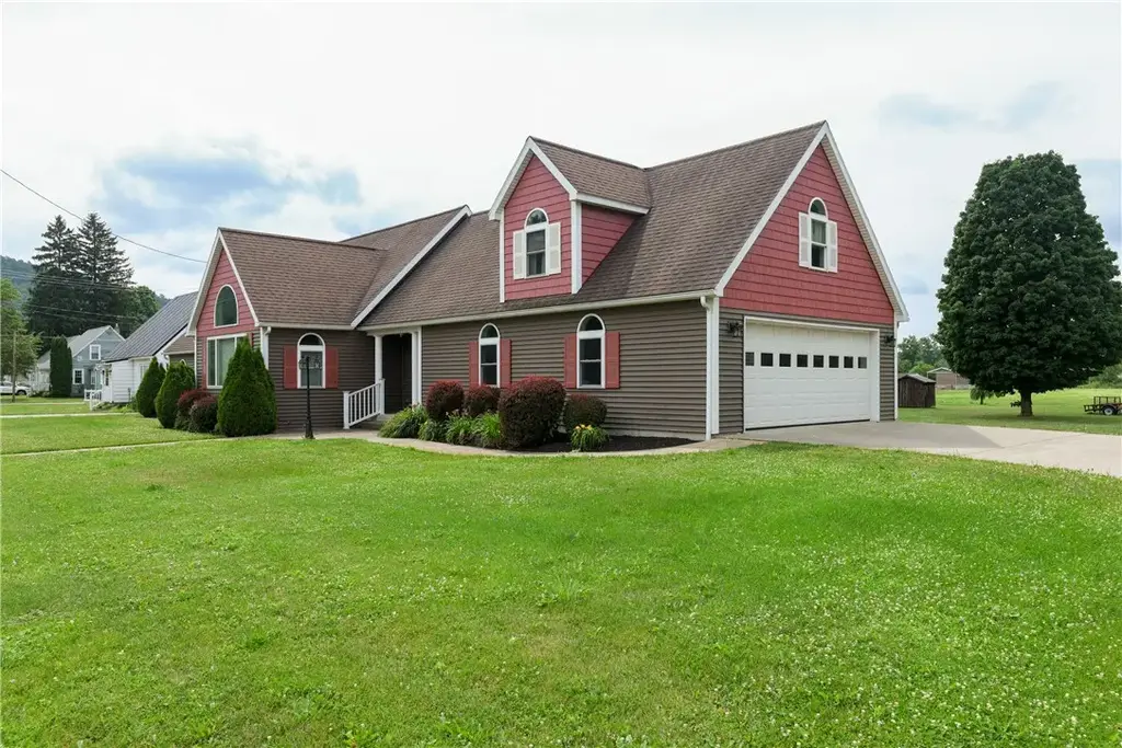8724 Main Street, Campbell