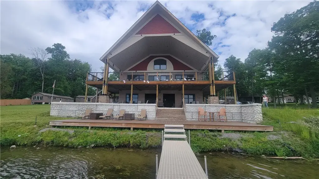 4163 W Lake Road, Castile