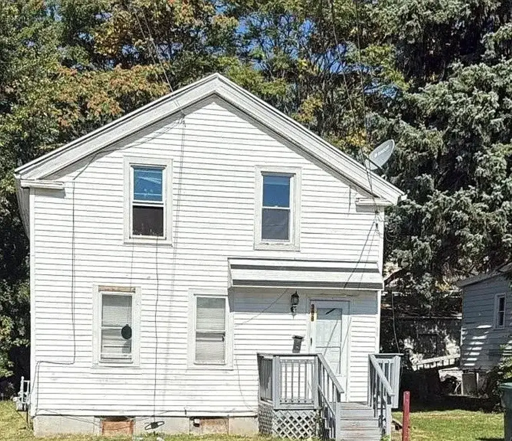 388 Smith Street, Rochester