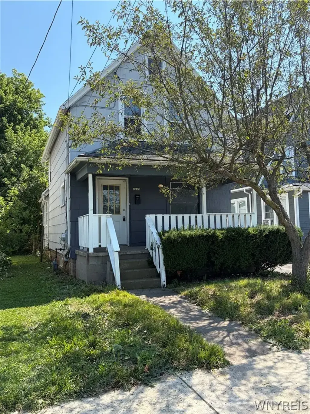 2435 Ontario Avenue, Niagara Falls