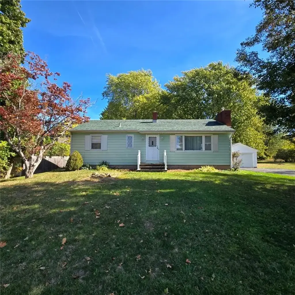 668 Long Pond Rd Road, Greece