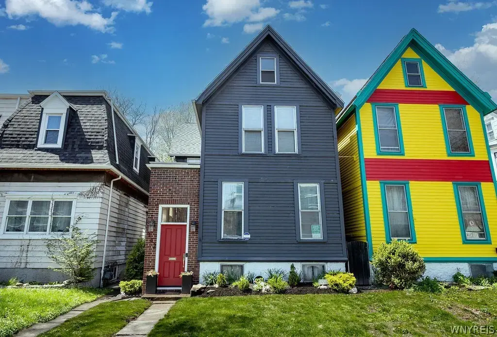 142 N Pearl Street, Buffalo