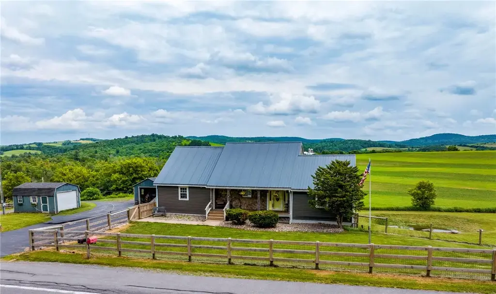 1640 State Route 12, Marshall