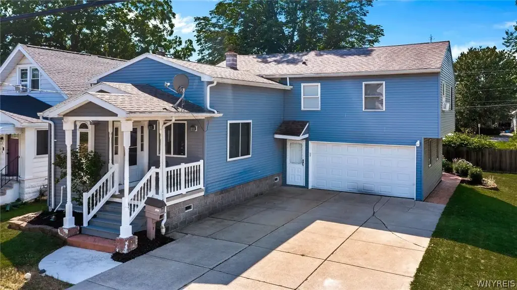 114 Flohr Avenue, West Seneca