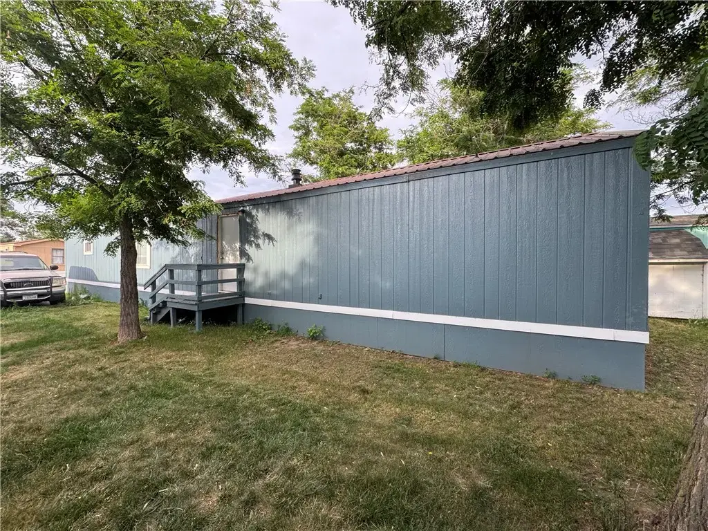 922 Yellowstone River Rd E-2, Billings