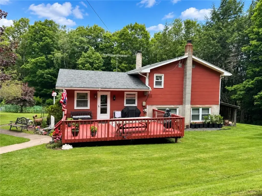 1213 Ferris Hill Road, Roxbury