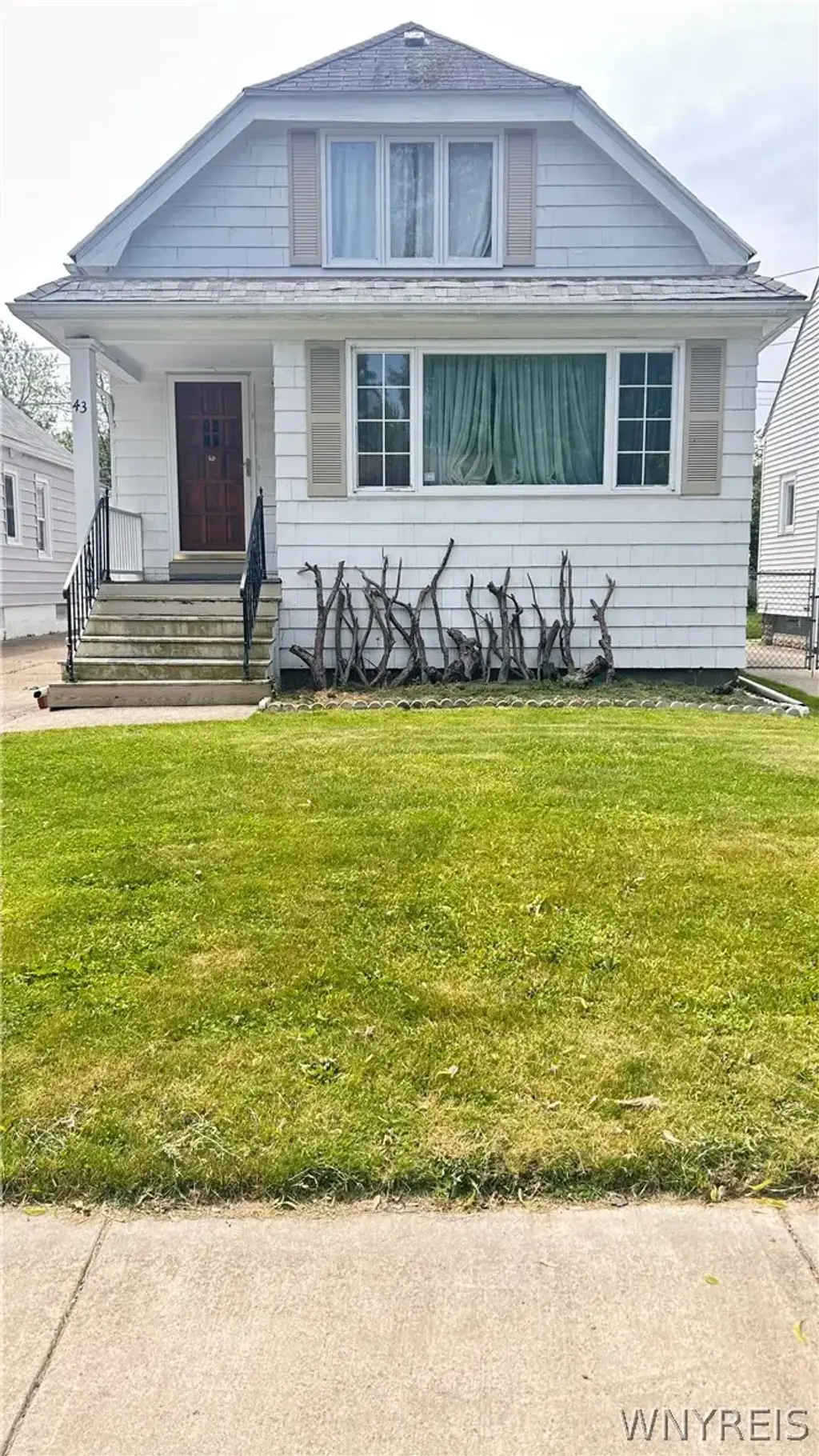 43 Whitehall Avenue, Buffalo