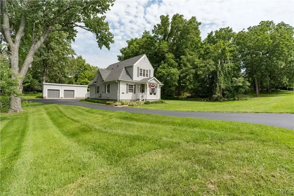 1381 Washington Street, Watertown City