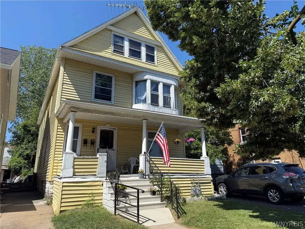 74 Ashton Place, Buffalo