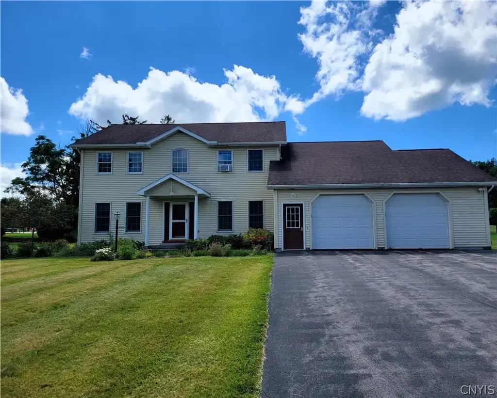 6585 Butera Drive, Sennett