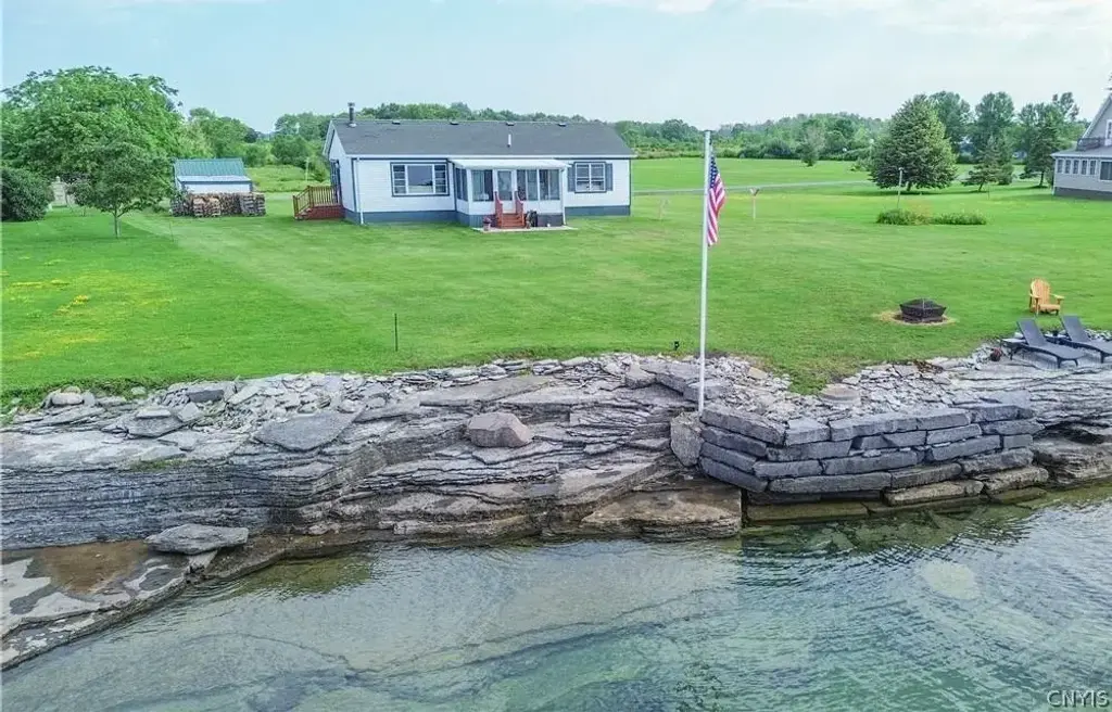 27424 Lisa Drive, Cape Vincent