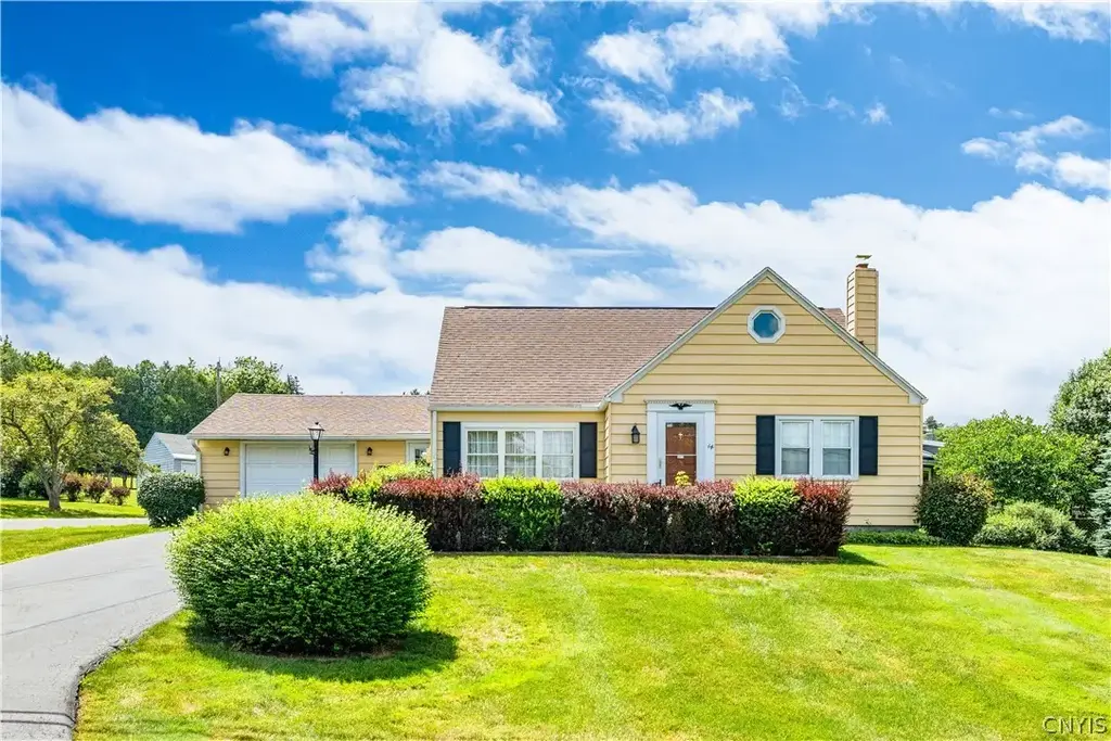 14 Janet Terrace, New Hartford