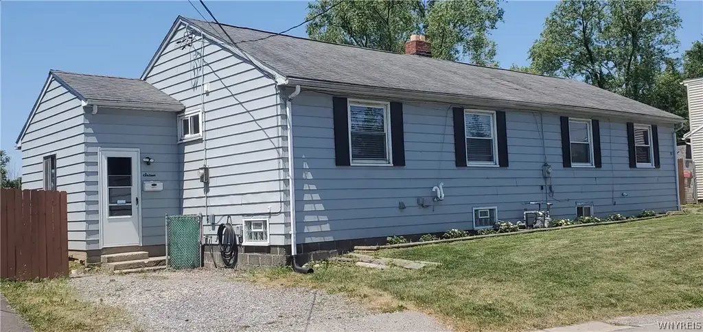 18 Sandstone Drive # 16, Cheektowaga