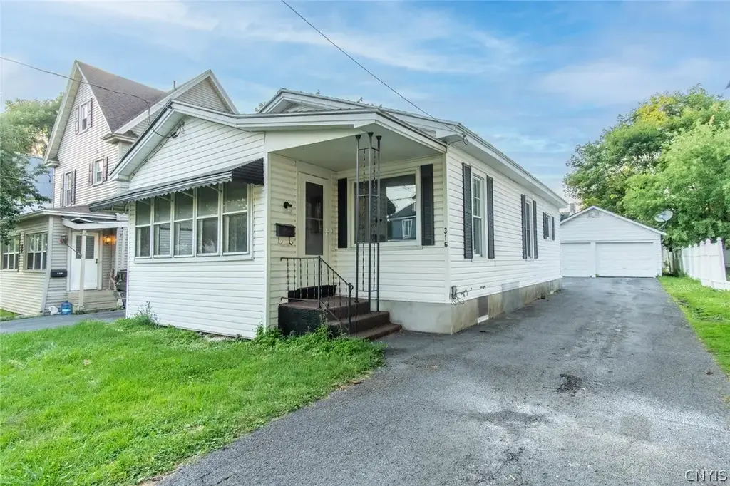 316 W Woodruff Street, Watertown City