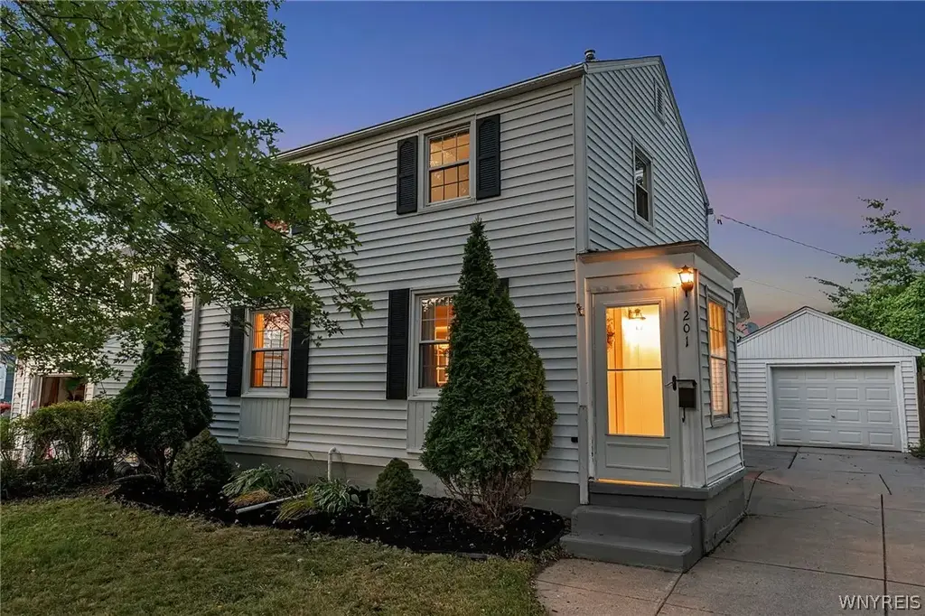201 Midland Avenue, Tonawanda