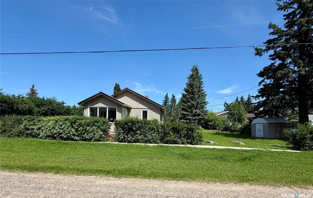 402 4th Street, Medstead