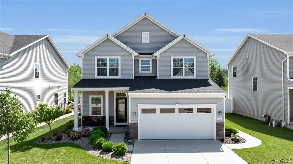 136 Lynette Lane, Amherst