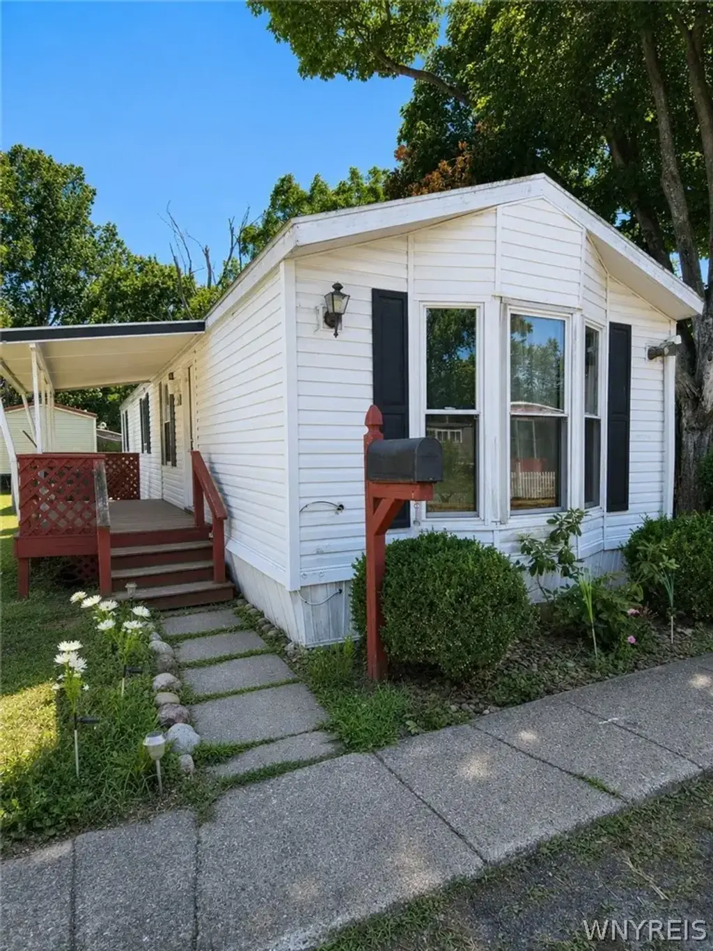 7898 Boston State Road # 23, Hamburg