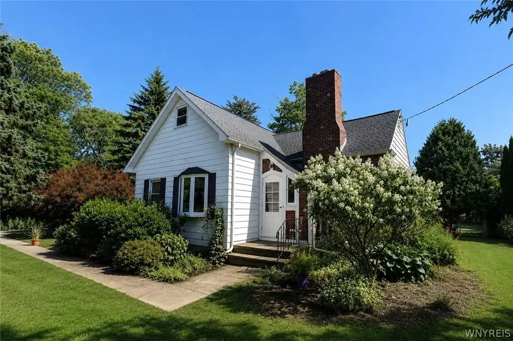 1481 Quaker Road, Aurora