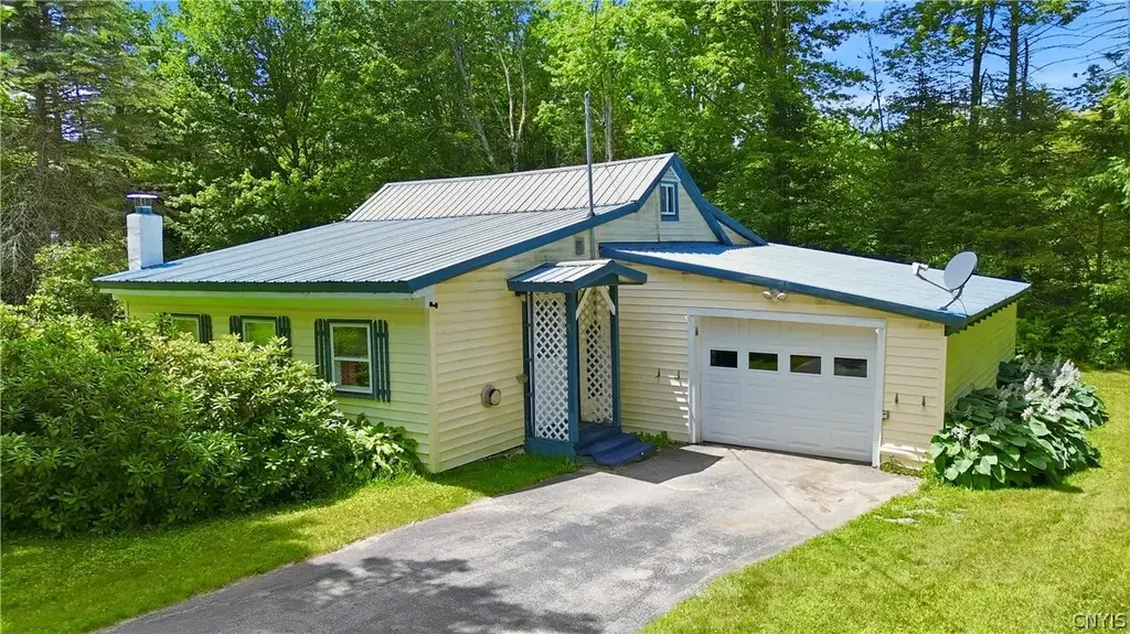 687 Curtiss Road, Salisbury