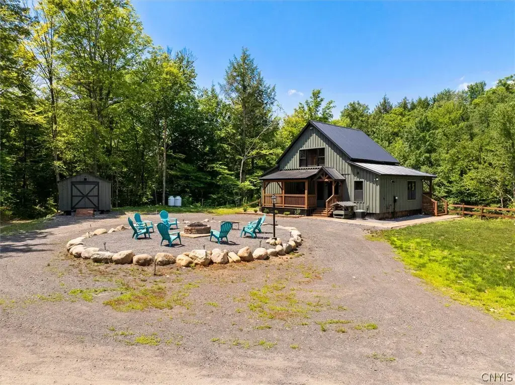 200 Bear View Drive, Remsen