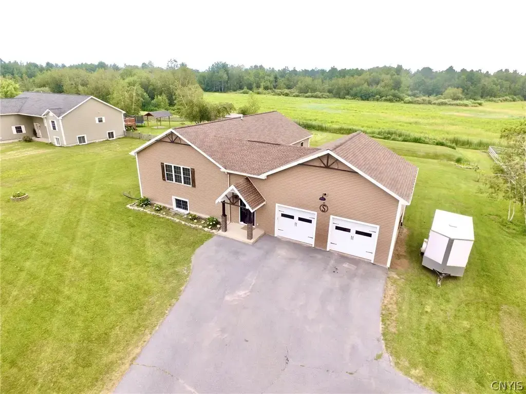 35252 State Route 37, Theresa