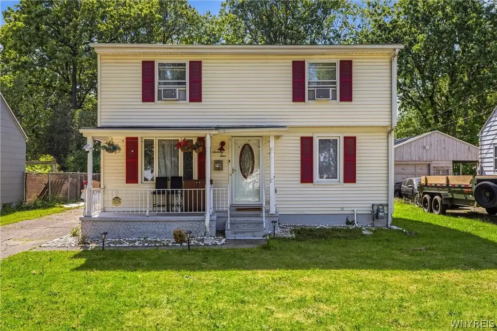 74 S Huxley Drive, Cheektowaga