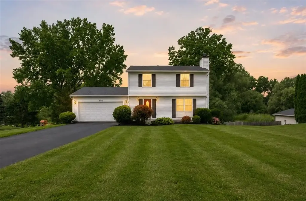 2248 Brookside Drive, Walworth