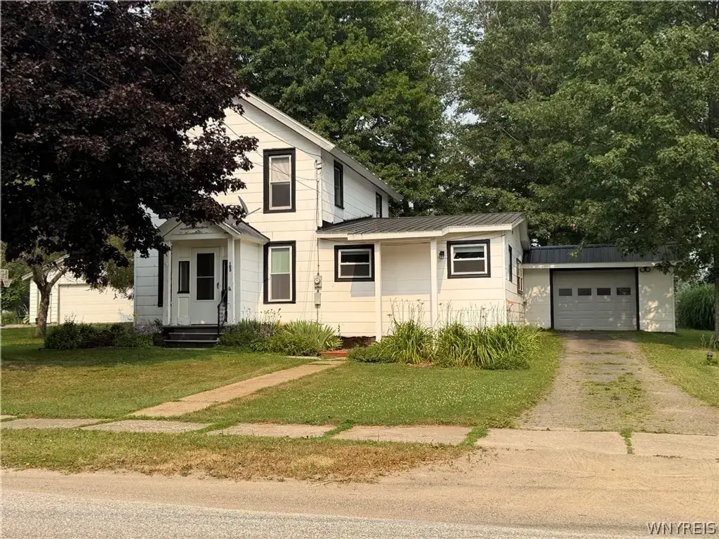 103 9th Street, Little Valley