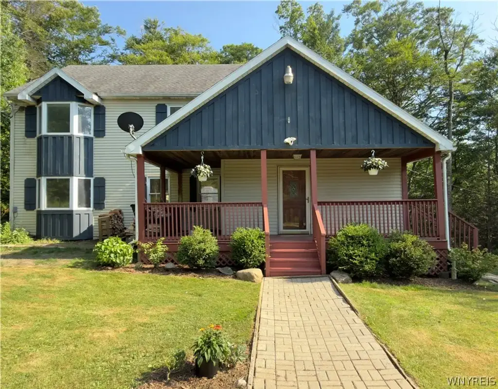 8709 Heath Road, Colden