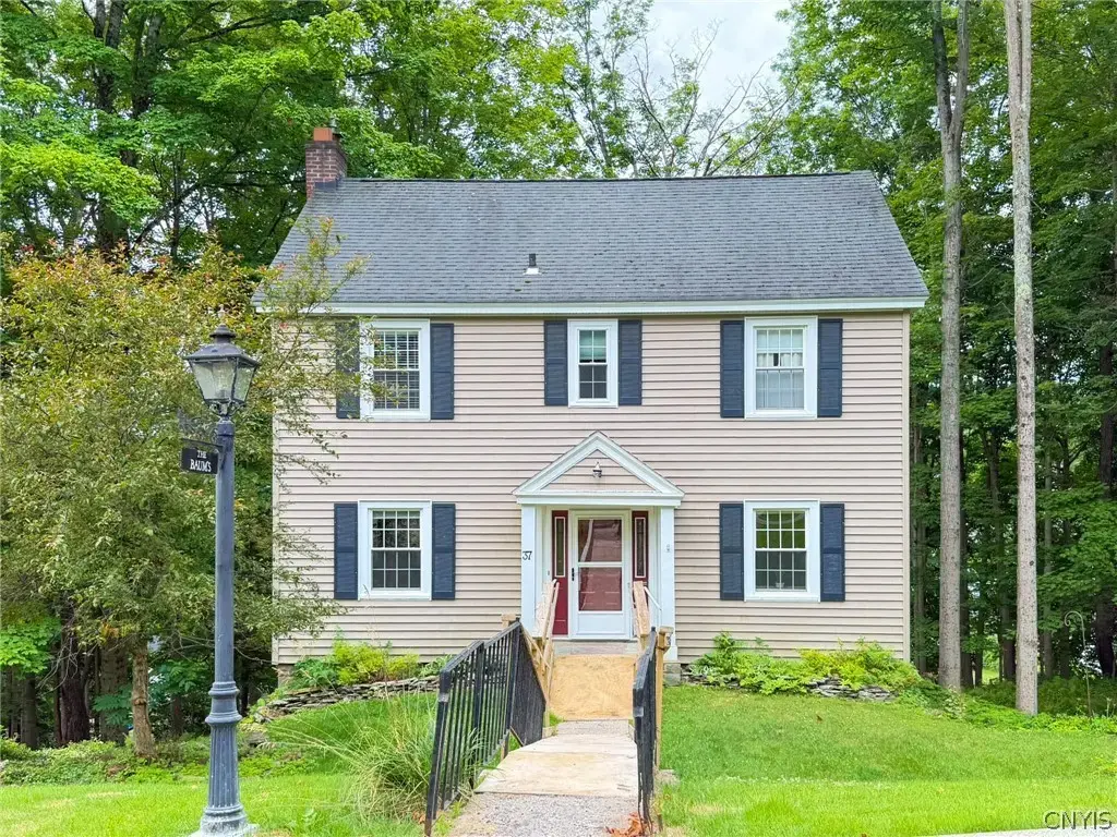 37 Milligan Street, Little Falls City