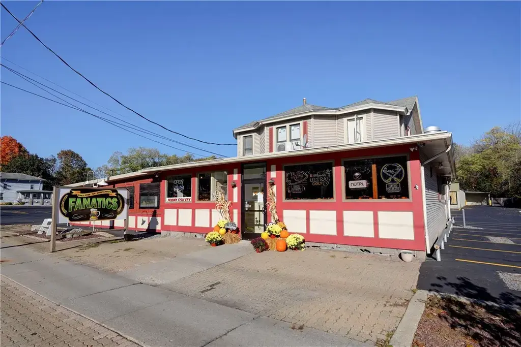 7281 W Main Street, Lima