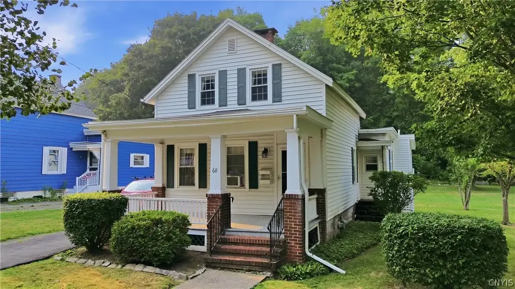 68 West Monroe Street, Little Falls City