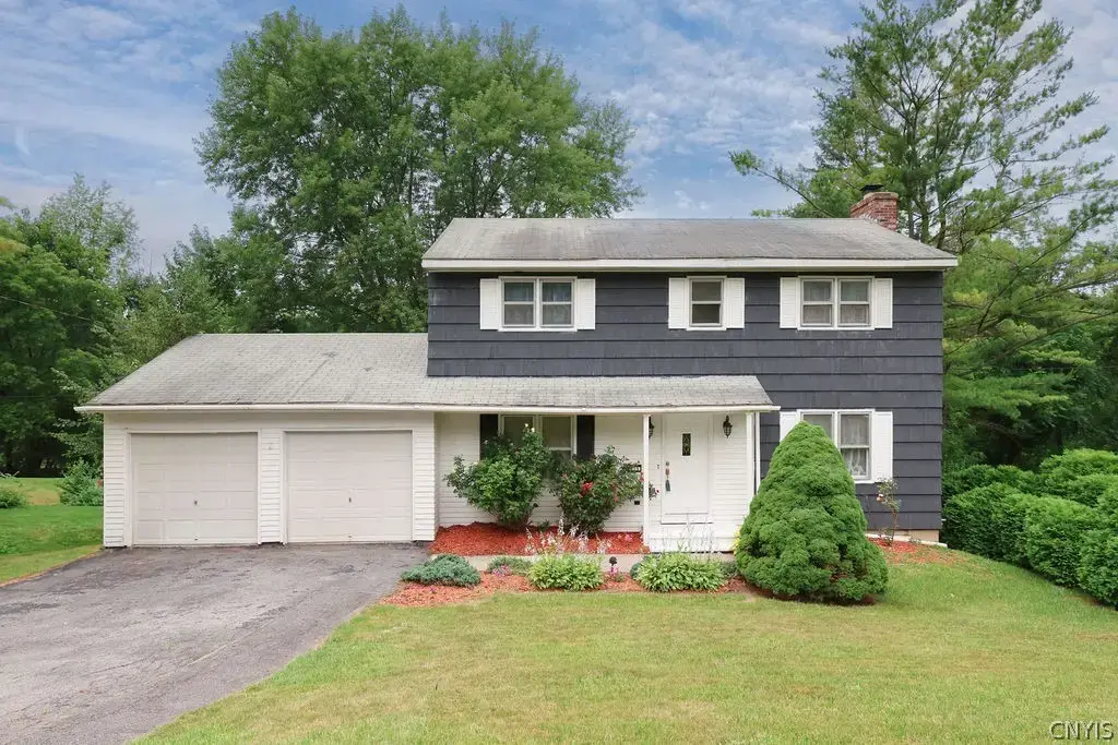 115 Northwood Way, Camillus