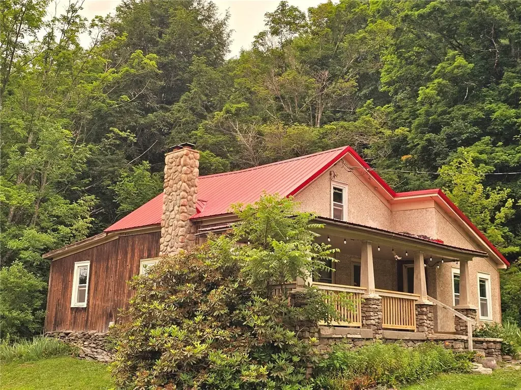 6243 Charlotte Creek Road, Davenport