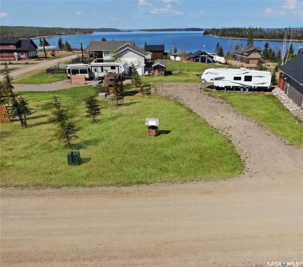 702 Diamond Willow Drive, Meadow Lake Provincial Park