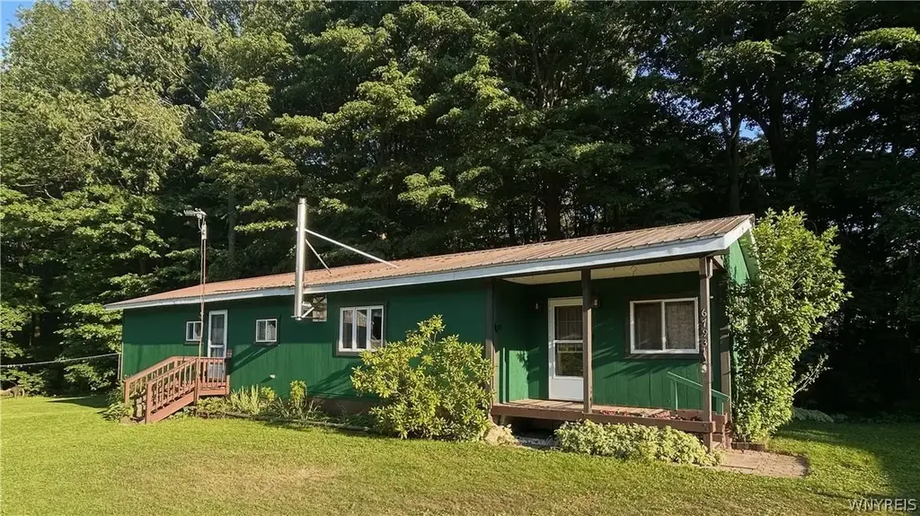 6793 Snyder Hill Road, New Albion
