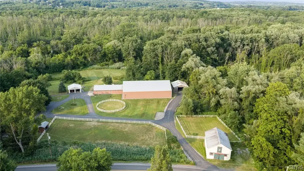 2177 Canal Road, Camillus