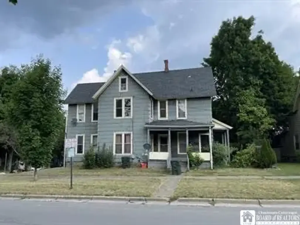 602 Lafayette Street, Jamestown