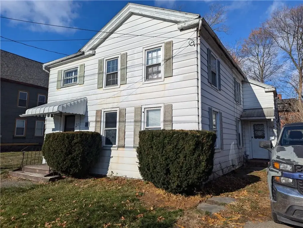 312 W Gray Street, Elmira City