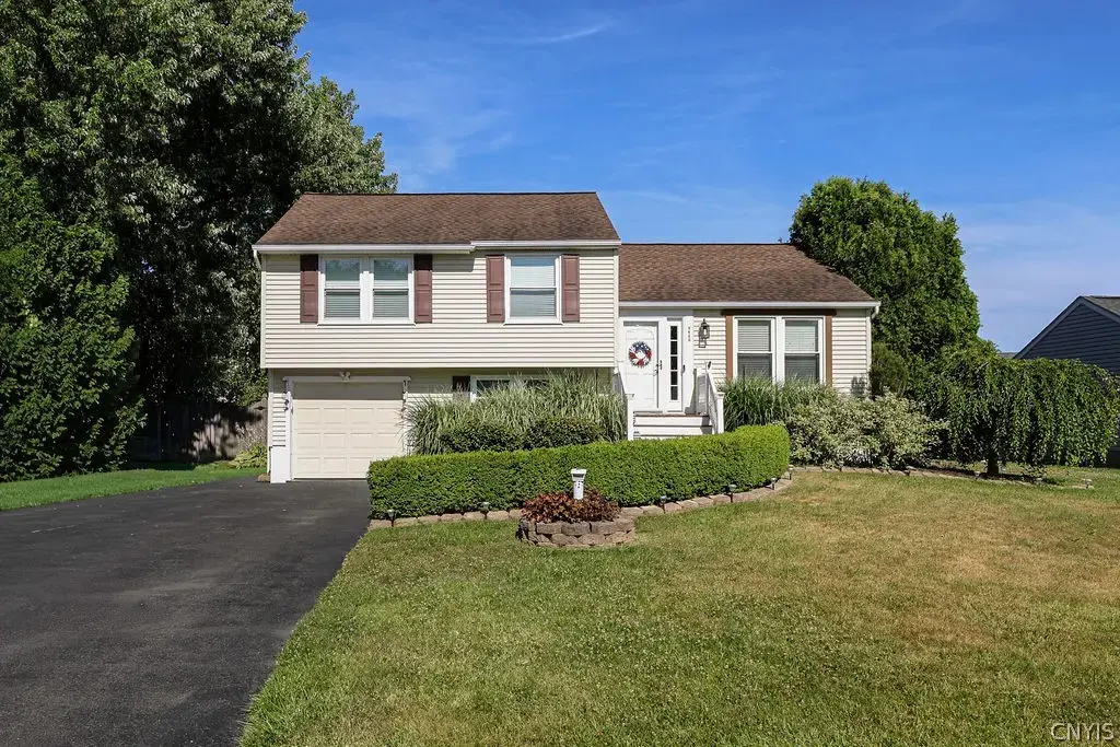 9486 N Wickham Drive, Cicero
