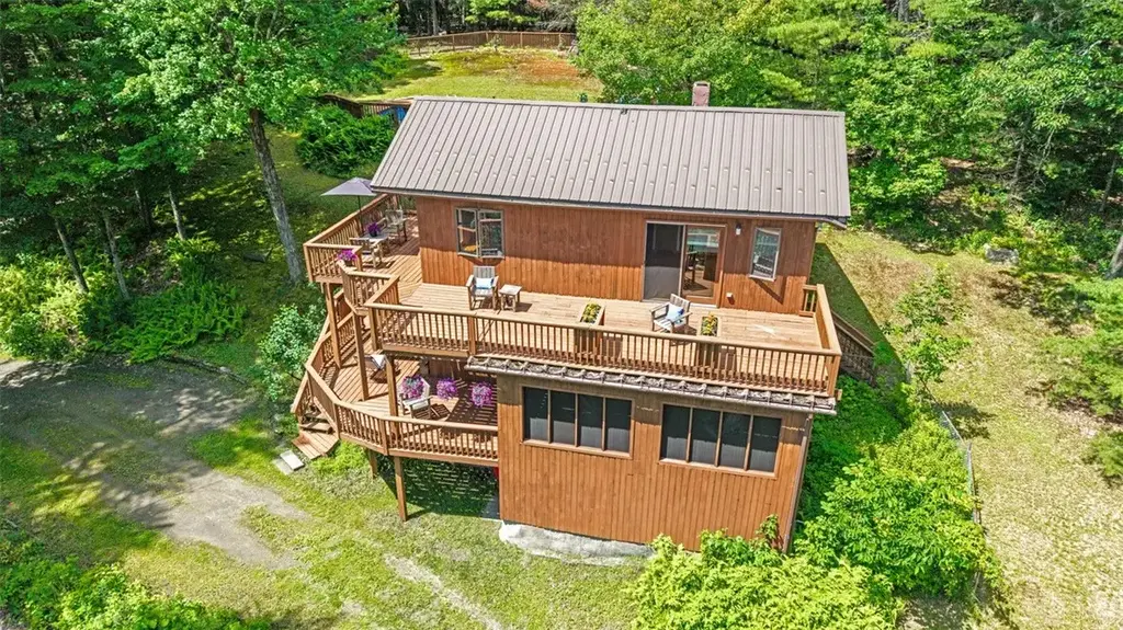 341 Sweet Hill Road, Hartwick
