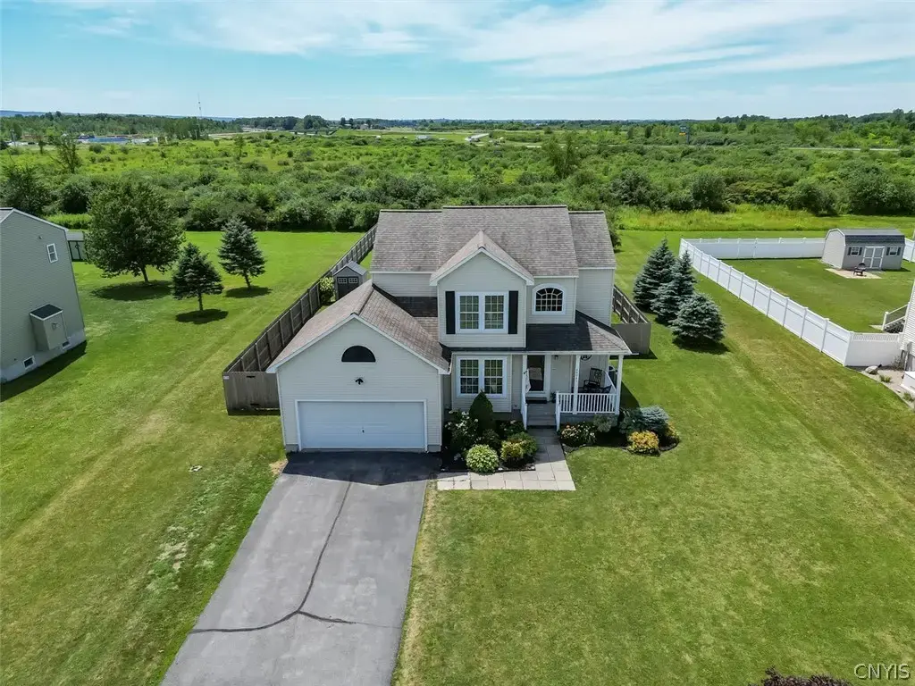 26021 Liberty Avenue, Pamelia