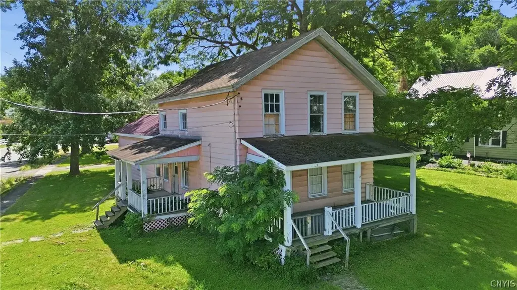 37 Lake Street, Richfield