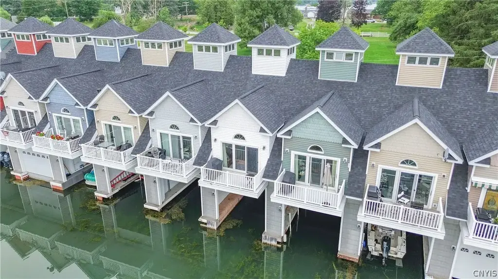 11 Harbor Villas, Alexandria