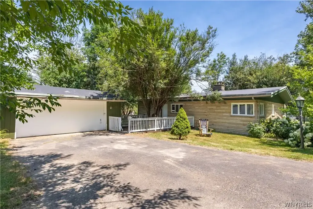 2811 Chautauqua Avenue, North Harmony