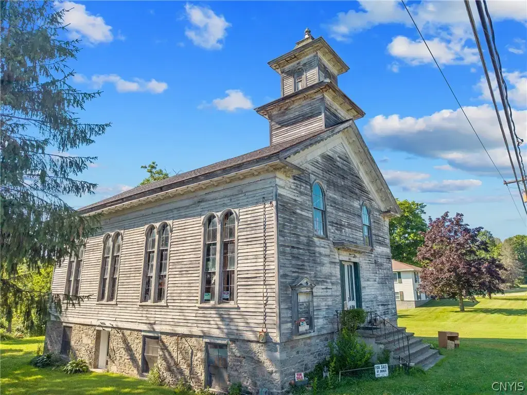 1161 County Route 53, Scriba