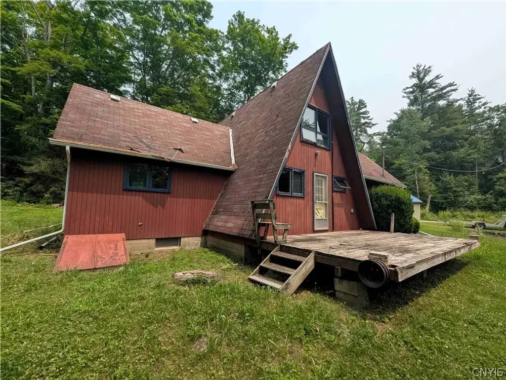 7581 Bully Hill Road, Almond