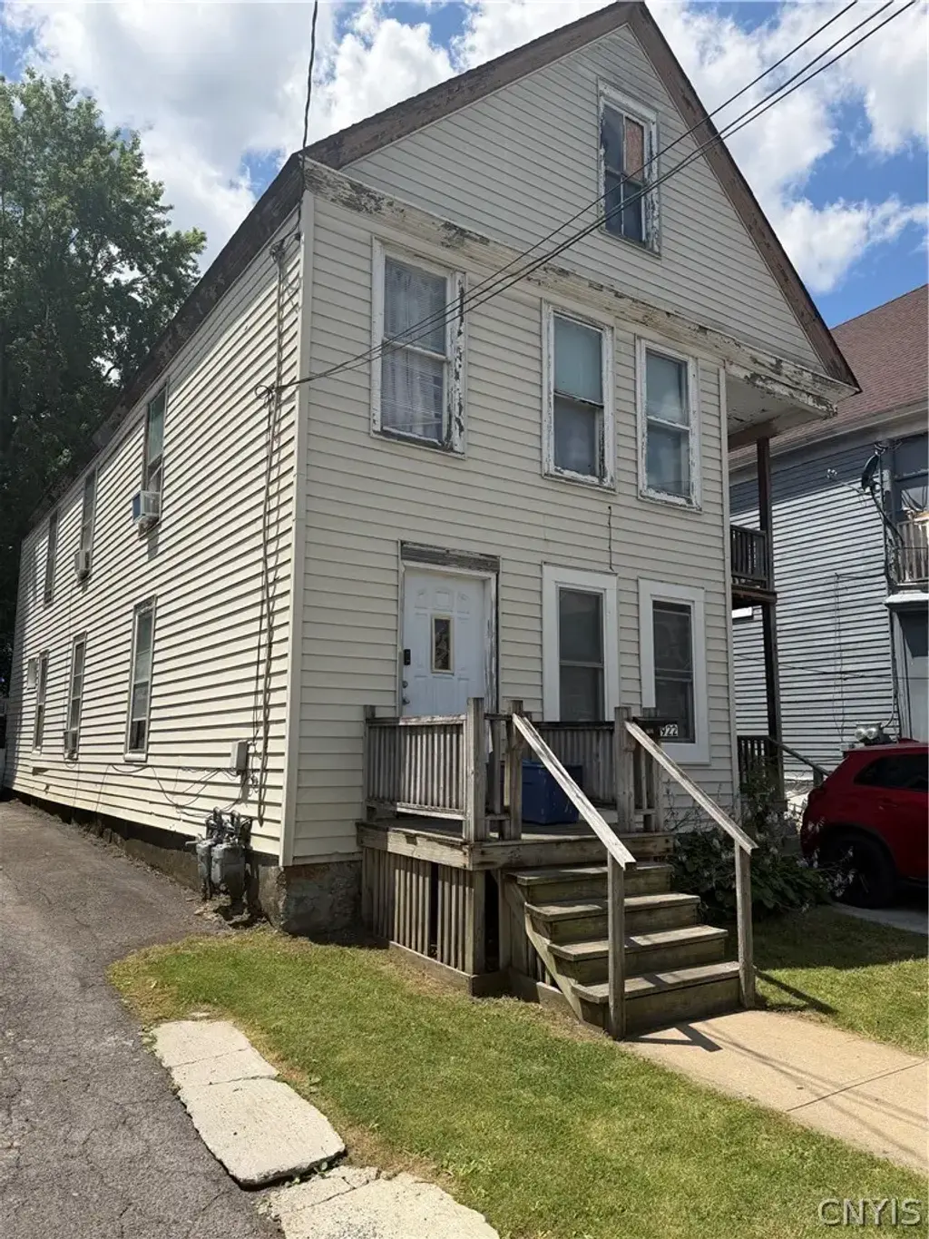 922 Elizabeth Street, Utica